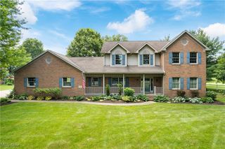 6180 Edison Street NE, Hartville, OH 44632