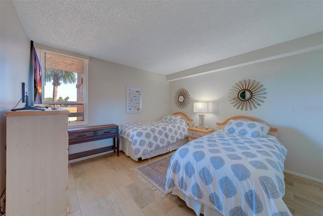 17900 GULF BOULEVARD 1B, Redington Shores, FL 33708