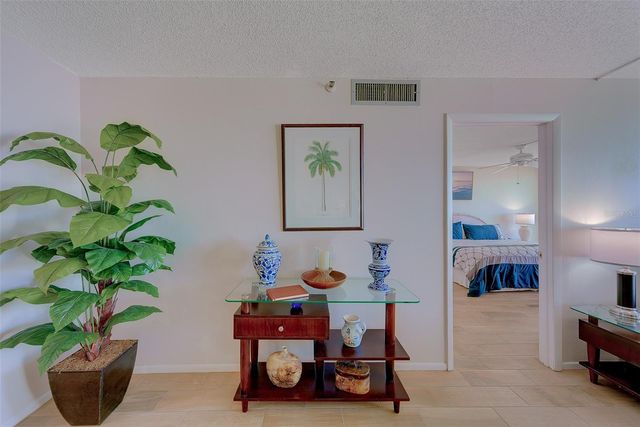 17900 GULF BOULEVARD 1B, Redington Shores, FL 33708