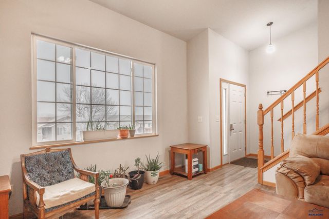 1277 DEGEEST, Rapid City, SD 57703