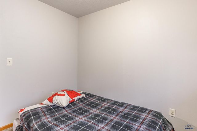 1277 DEGEEST, Rapid City, SD 57703