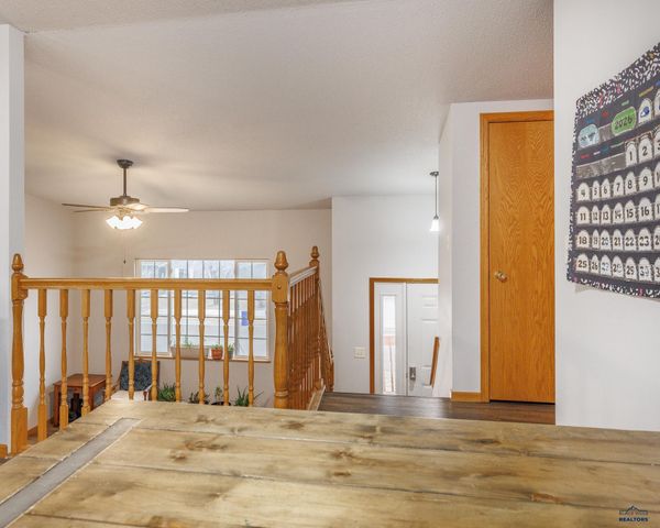 1277 DEGEEST, Rapid City, SD 57703