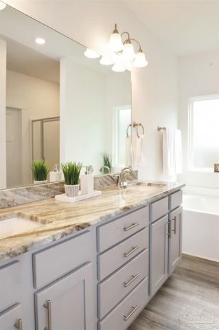 2110 Cambridge Park Dr, Gulf Breeze, FL 32563