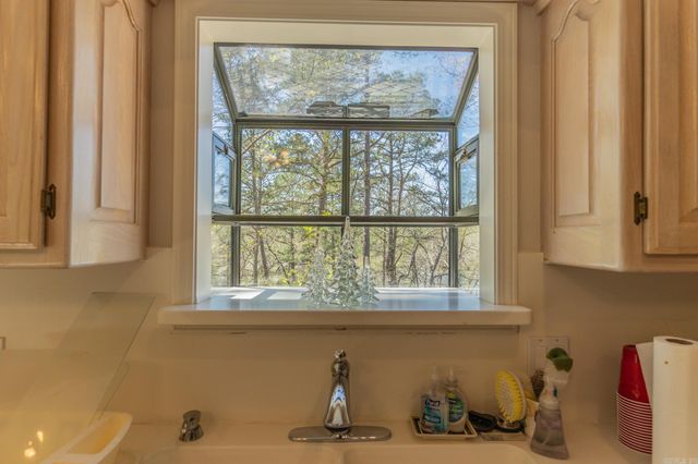 57 Soto Lane, Hot Springs Village, AR 71909