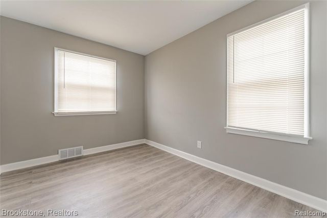 17006 Juliana Avenue, Eastpointe, MI 48021