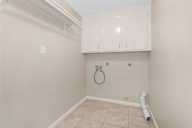 3127 Wagon Trail Drive, Sugar Land, TX 77479