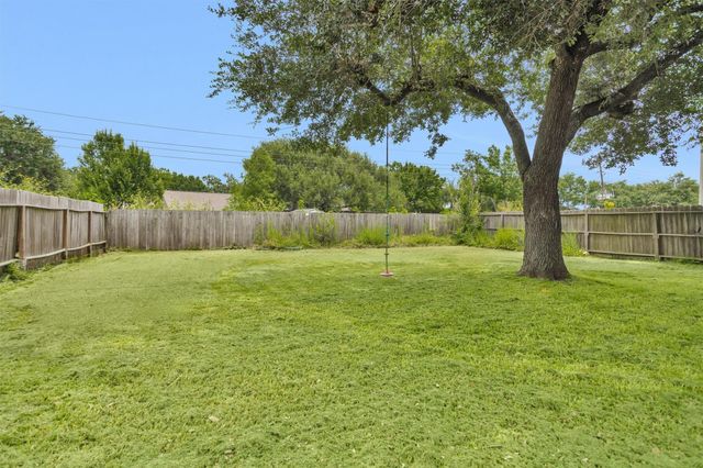 3127 Wagon Trail Drive, Sugar Land, TX 77479