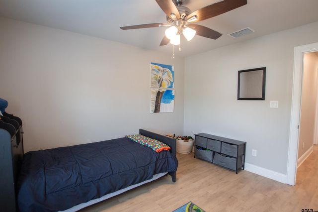 19163 Seneca Dr, Flint, TX 75762