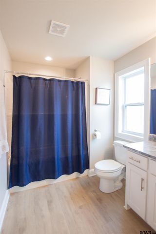 19163 Seneca Dr, Flint, TX 75762