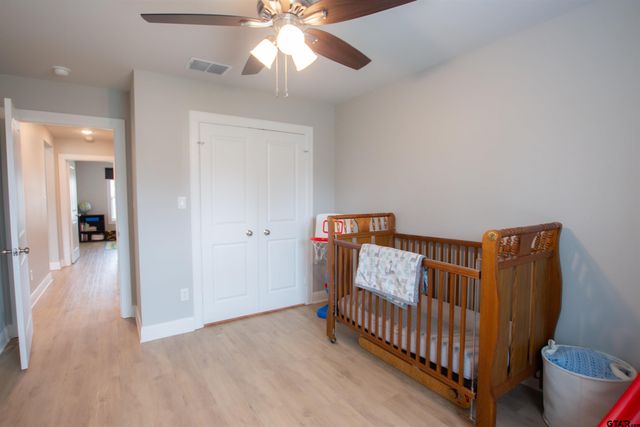 19163 Seneca Dr, Flint, TX 75762