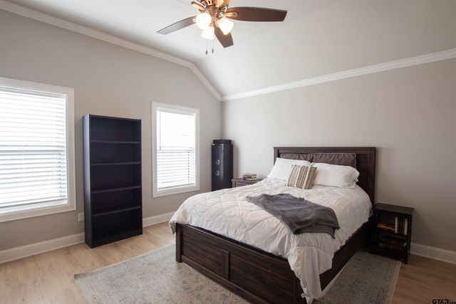 19163 Seneca Dr, Flint, TX 75762