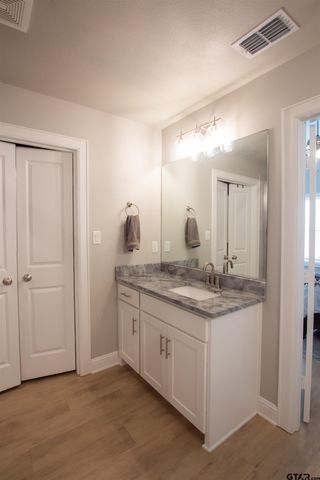 19163 Seneca Dr, Flint, TX 75762