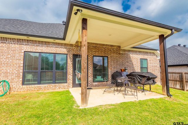 19163 Seneca Dr, Flint, TX 75762