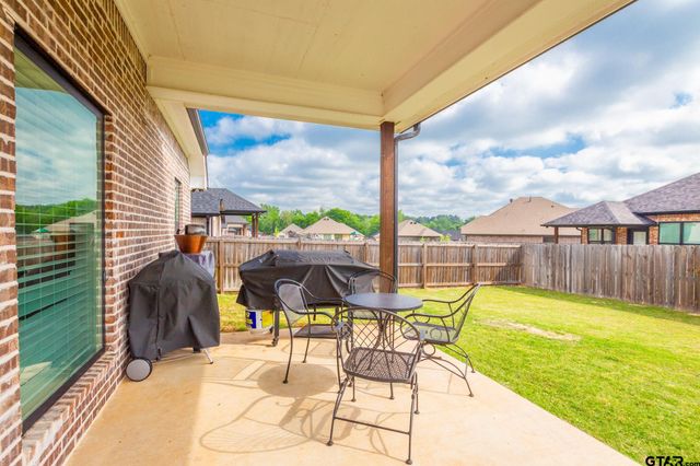 19163 Seneca Dr, Flint, TX 75762