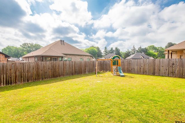 19163 Seneca Dr, Flint, TX 75762