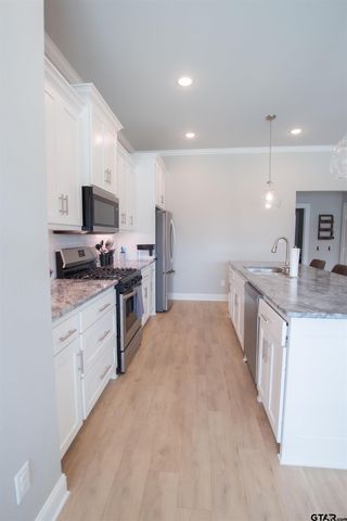 19163 Seneca Dr, Flint, TX 75762