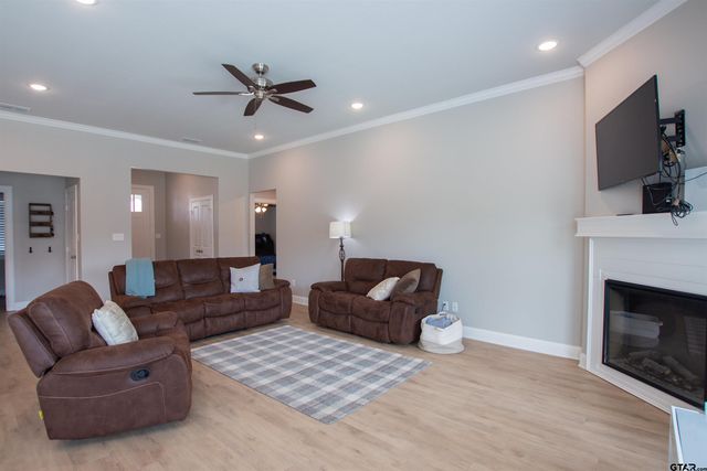 19163 Seneca Dr, Flint, TX 75762