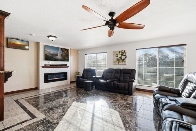 5726 Wood Road SW, Albuquerque, NM 87105