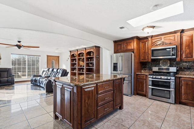 5726 Wood Road SW, Albuquerque, NM 87105