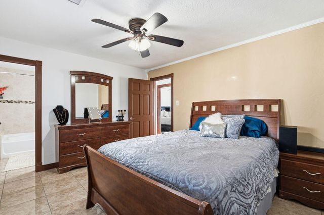 5726 Wood Road SW, Albuquerque, NM 87105