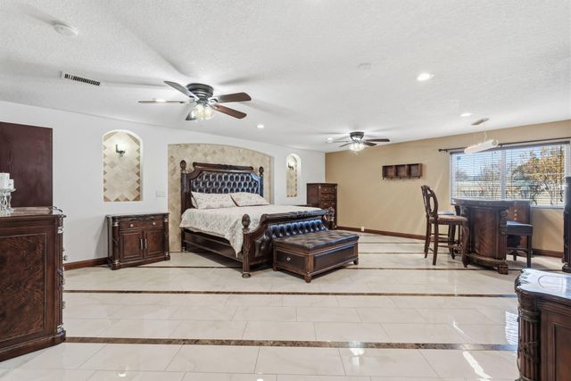 5726 Wood Road SW, Albuquerque, NM 87105