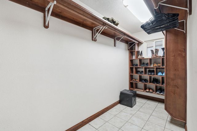 5726 Wood Road SW, Albuquerque, NM 87105