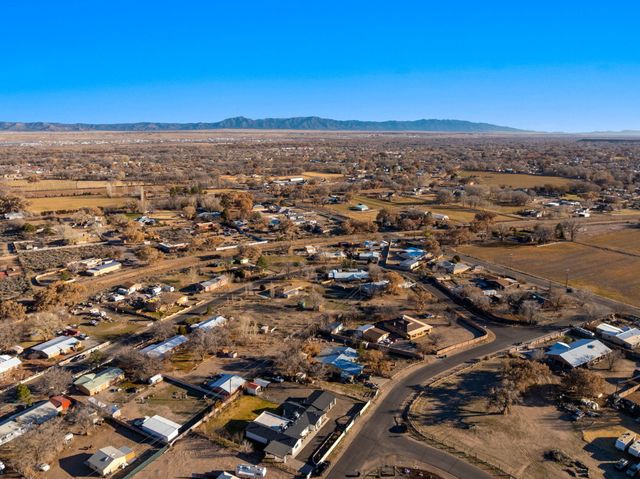 5726 Wood Road SW, Albuquerque, NM 87105