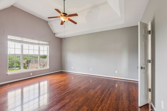 111 Chambliss Ct, Hendersonville, TN 37075