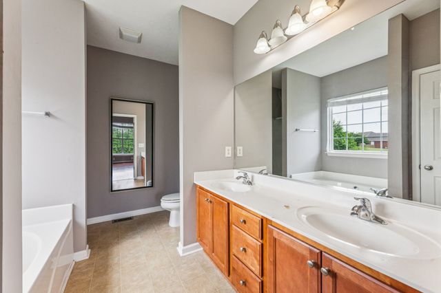 111 Chambliss Ct, Hendersonville, TN 37075