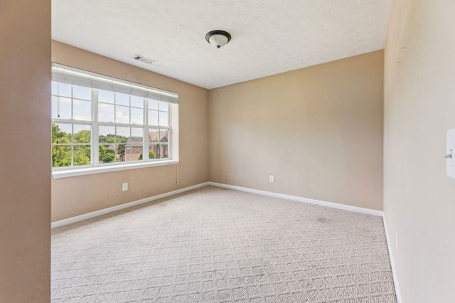 111 Chambliss Ct, Hendersonville, TN 37075