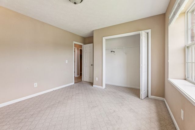 111 Chambliss Ct, Hendersonville, TN 37075