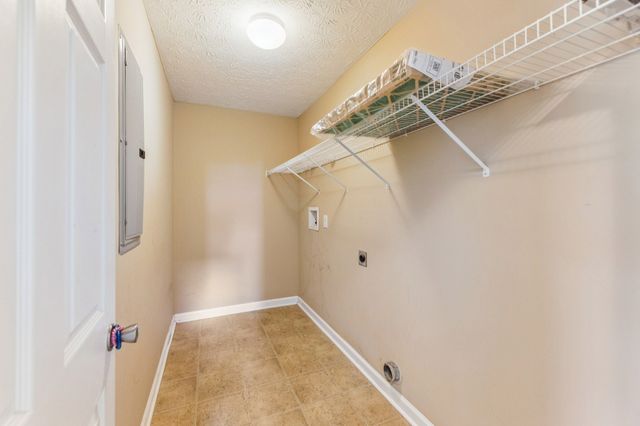 111 Chambliss Ct, Hendersonville, TN 37075