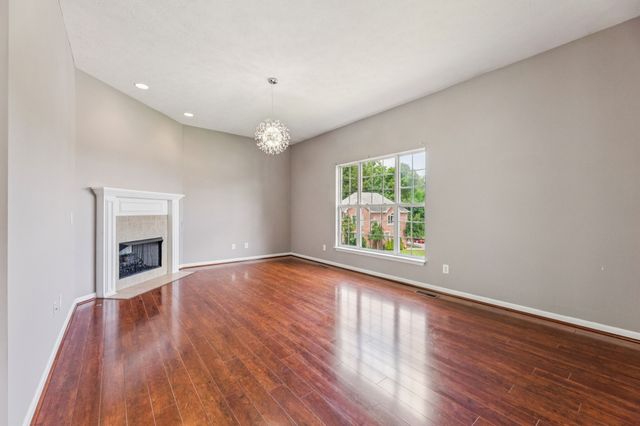 111 Chambliss Ct, Hendersonville, TN 37075