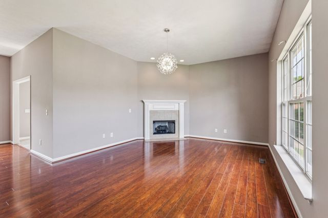 111 Chambliss Ct, Hendersonville, TN 37075