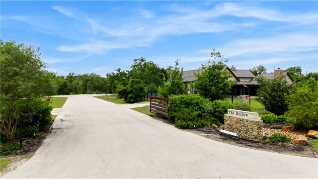 19387 Moonlit Hollow Loop, College Station, TX 77845