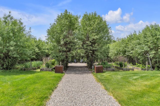 8540 Island Lake Road, Dexter, MI 48130