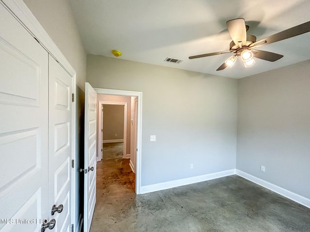 973 Riverside Lane, Pearl, MS 39208