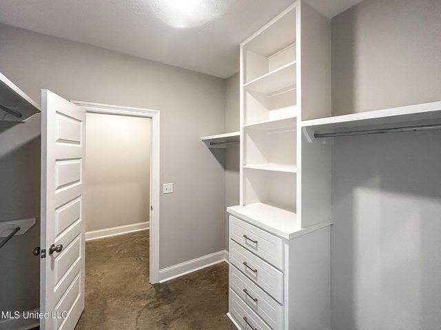 973 Riverside Lane, Pearl, MS 39208