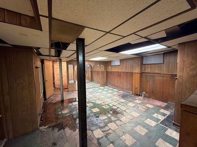 15775 Ward Avenue, Detroit, MI 48227