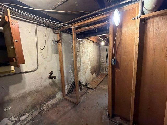 15775 Ward Avenue, Detroit, MI 48227