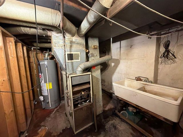 15775 Ward Avenue, Detroit, MI 48227