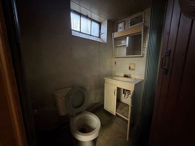 15775 Ward Avenue, Detroit, MI 48227