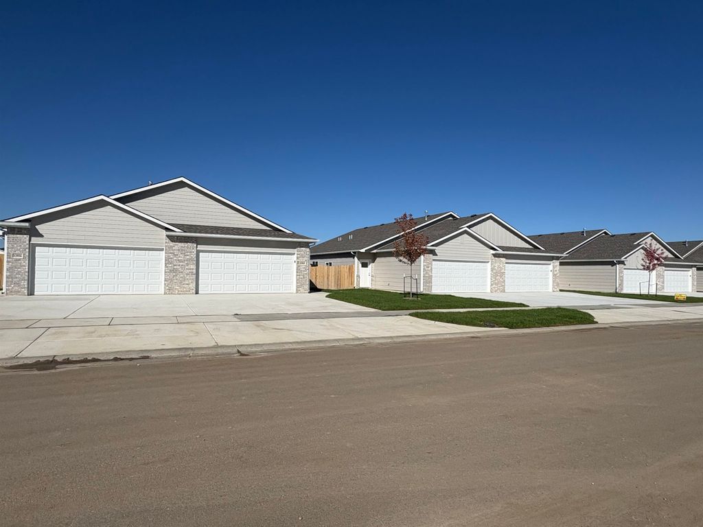 12939 E Blake St, Wichita, KS 67230