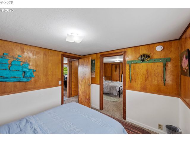 536 S MARPLE St, Coos Bay, OR 97420