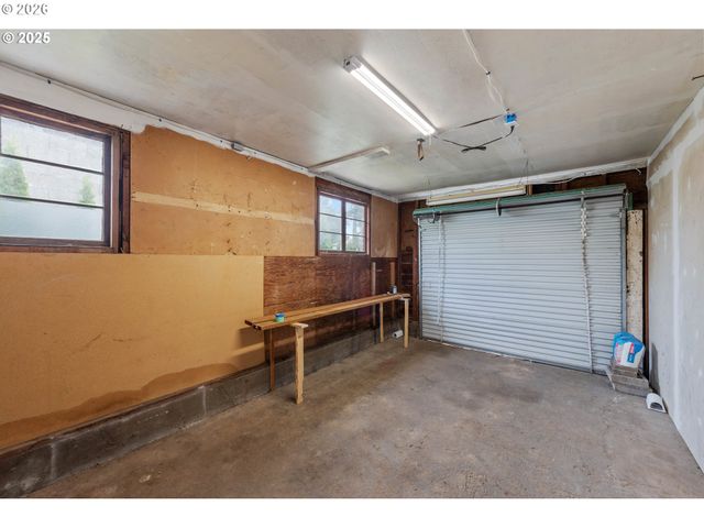 536 S MARPLE St, Coos Bay, OR 97420