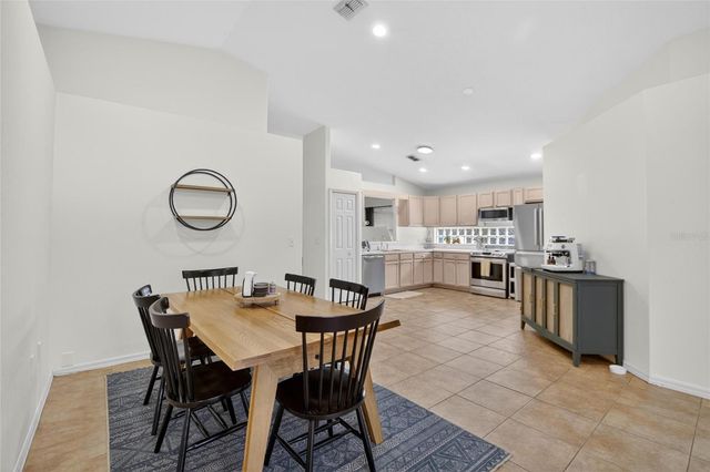 1809 ERIN BROOKE DRIVE, Valrico, FL 33594