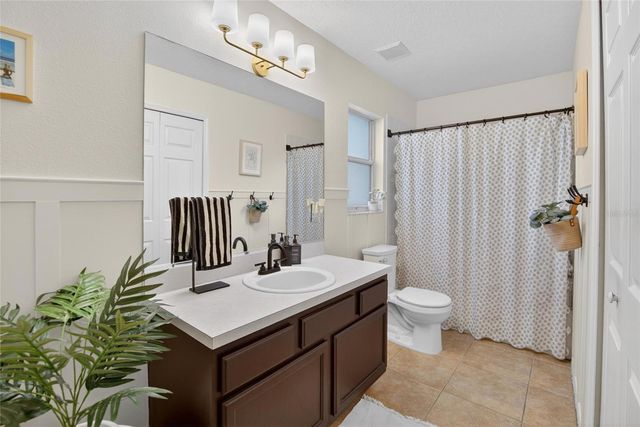 1809 ERIN BROOKE DRIVE, Valrico, FL 33594