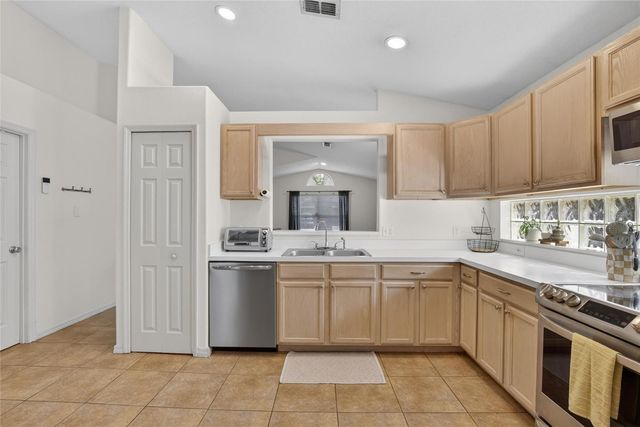 1809 ERIN BROOKE DRIVE, Valrico, FL 33594