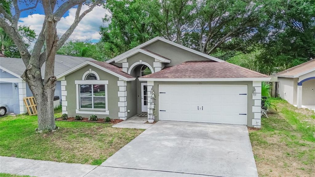 1809 ERIN BROOKE DRIVE, Valrico, FL 33594