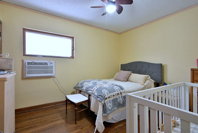 6735 W Raven Avenue, Chicago, IL 60631